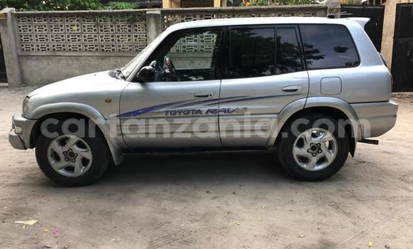 Buy Used Toyota RAV4 Silver Car in Dar es Salaam in Dar es Salaam Buy Used Toyota RAV4 Silver Car in Dar es Salaam in Dar es Salaam