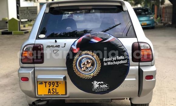 Buy Used Toyota RAV4 Silver Car in Dar es Salaam in Dar es Salaam Buy Used Toyota RAV4 Silver Car in Dar es Salaam in Dar es Salaam