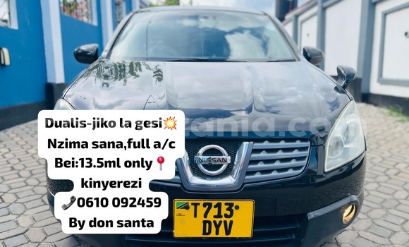 Nunua Ilio tumika Nissan Dualis Nyeusi Gari ndani ya Dar es Salaam nchini Dar es Salaam
