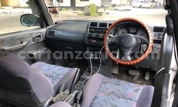 Buy Used Toyota RAV4 Silver Car in Dar es Salaam in Dar es Salaam Buy Used Toyota RAV4 Silver Car in Dar es Salaam in Dar es Salaam