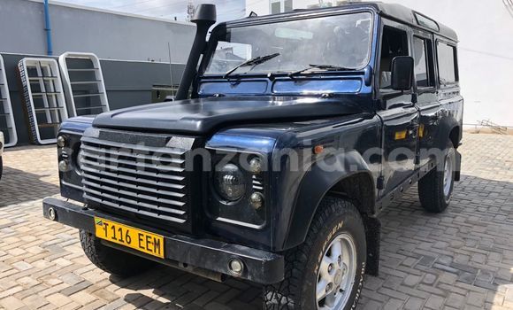 Buy Used Land Rover Defender Green Car in Dar es Salaam in Dar es Salaam Buy Used Land Rover Defender Green Car in Dar es Salaam in Dar es Salaam