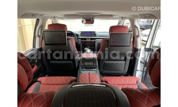 Nunua Imported Lexus LX Nyeupe Gari ndani ya Import - Dubai nchini Arusha Nunua Imported Lexus LX Nyeupe Gari ndani ya Import - Dubai nchini Arusha