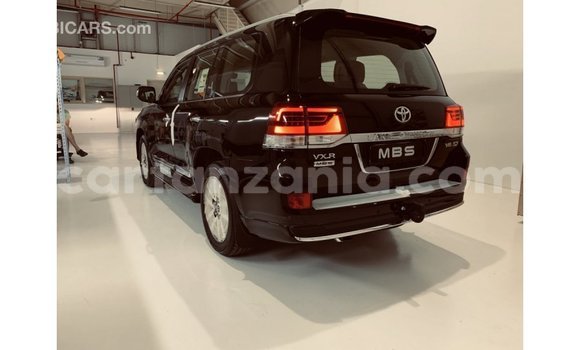Nunua Imported Toyota Land Cruiser Nyeusi Gari ndani ya Import - Dubai nchini Arusha Nunua Imported Toyota Land Cruiser Nyeusi Gari ndani ya Import - Dubai nchini Arusha