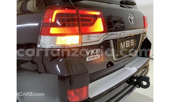 Nunua Imported Toyota Land Cruiser Nyeusi Gari ndani ya Import - Dubai nchini Arusha Nunua Imported Toyota Land Cruiser Nyeusi Gari ndani ya Import - Dubai nchini Arusha