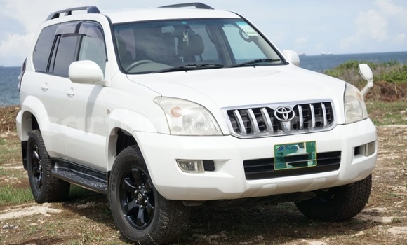 Buy Used Toyota Land Cruiser Prado White Car in Dar es Salaam in Dar es Salaam Buy Used Toyota Land Cruiser Prado White Car in Dar es Salaam in Dar es Salaam