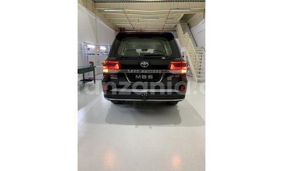 Nunua Imported Toyota Land Cruiser Nyeusi Gari ndani ya Import - Dubai nchini Arusha Nunua Imported Toyota Land Cruiser Nyeusi Gari ndani ya Import - Dubai nchini Arusha
