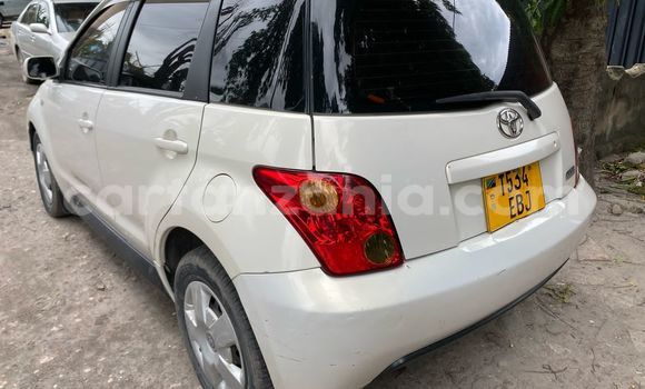 Nunua Ilio tumika Toyota IST Nyeupe Gari ndani ya Dar es Salaam nchini Dar es Salaam Nunua Ilio tumika Toyota IST Nyeupe Gari ndani ya Dar es Salaam nchini Dar es Salaam