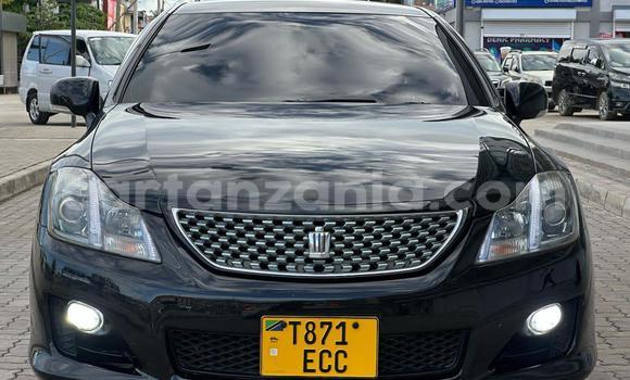 Buy Used Toyota Crown Black Car in Dar es Salaam in Dar es Salaam Buy Used Toyota Crown Black Car in Dar es Salaam in Dar es Salaam