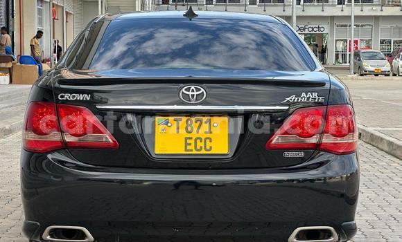 Buy Used Toyota Crown Black Car in Dar es Salaam in Dar es Salaam Buy Used Toyota Crown Black Car in Dar es Salaam in Dar es Salaam