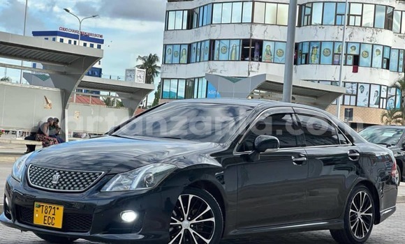 Buy Used Toyota Crown Black Car in Dar es Salaam in Dar es Salaam Buy Used Toyota Crown Black Car in Dar es Salaam in Dar es Salaam