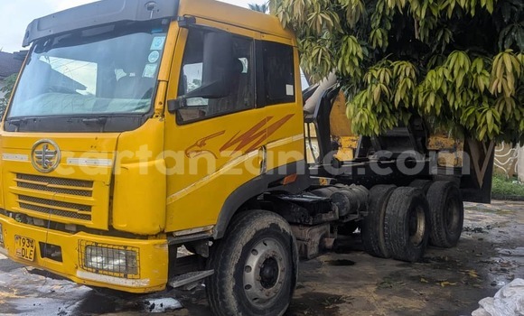 Buy Used DAF CF Other Truck in Dar es Salaam in Dar es Salaam Buy Used DAF CF Other Truck in Dar es Salaam in Dar es Salaam