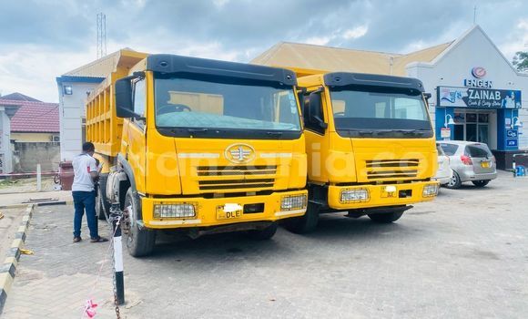 Buy Used DAF CF Other Truck in Dar es Salaam in Dar es Salaam Buy Used DAF CF Other Truck in Dar es Salaam in Dar es Salaam