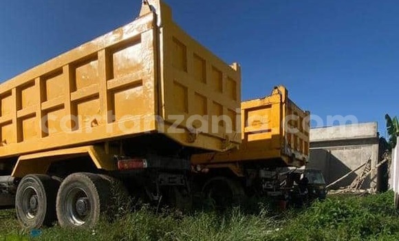 Buy Used DAF CF Other Truck in Dar es Salaam in Dar es Salaam Buy Used DAF CF Other Truck in Dar es Salaam in Dar es Salaam