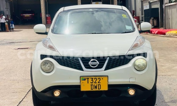 Nunua Ilio tumika Nissan Juke Nyeupe Gari ndani ya Dar es Salaam nchini Dar es Salaam Nunua Ilio tumika Nissan Juke Nyeupe Gari ndani ya Dar es Salaam nchini Dar es Salaam