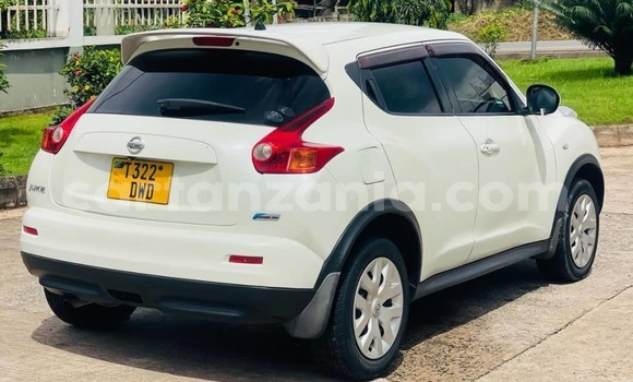 Nunua Ilio tumika Nissan Juke Nyeupe Gari ndani ya Dar es Salaam nchini Dar es Salaam Nunua Ilio tumika Nissan Juke Nyeupe Gari ndani ya Dar es Salaam nchini Dar es Salaam