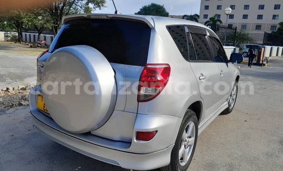 Nunua Ilio tumika Toyota RAV4 Fedha Gari ndani ya Dar es Salaam nchini Dar es Salaam Nunua Ilio tumika Toyota RAV4 Fedha Gari ndani ya Dar es Salaam nchini Dar es Salaam