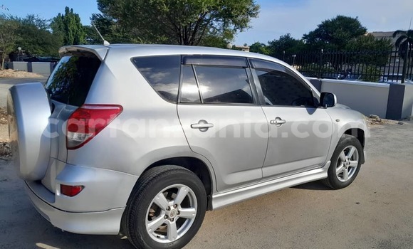 Nunua Ilio tumika Toyota RAV4 Fedha Gari ndani ya Dar es Salaam nchini Dar es Salaam Nunua Ilio tumika Toyota RAV4 Fedha Gari ndani ya Dar es Salaam nchini Dar es Salaam