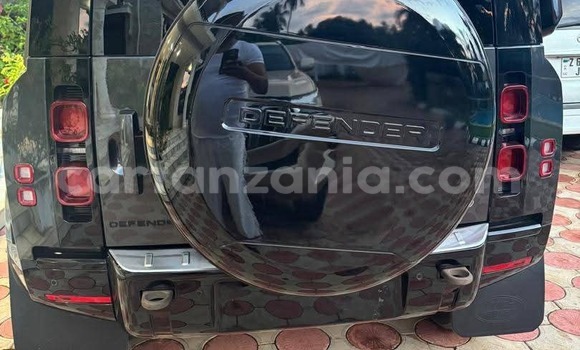Nunua Imported Land Rover Defender Nyeusi Gari ndani ya Dar es Salaam nchini Dar es Salaam Nunua Imported Land Rover Defender Nyeusi Gari ndani ya Dar es Salaam nchini Dar es Salaam