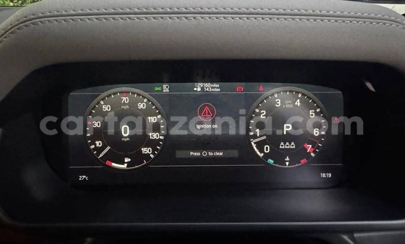 Nunua Imported Land Rover Defender Nyeusi Gari ndani ya Dar es Salaam nchini Dar es Salaam Nunua Imported Land Rover Defender Nyeusi Gari ndani ya Dar es Salaam nchini Dar es Salaam