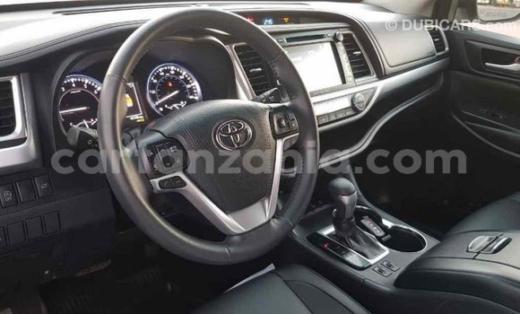 Nunua Imported Toyota Highlander Nyingine Gari ndani ya Import - Dubai nchini Arusha Nunua Imported Toyota Highlander Nyingine Gari ndani ya Import - Dubai nchini Arusha