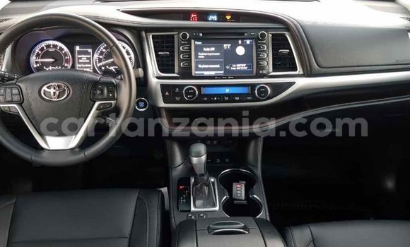 Nunua Imported Toyota Highlander Nyingine Gari ndani ya Import - Dubai nchini Arusha Nunua Imported Toyota Highlander Nyingine Gari ndani ya Import - Dubai nchini Arusha