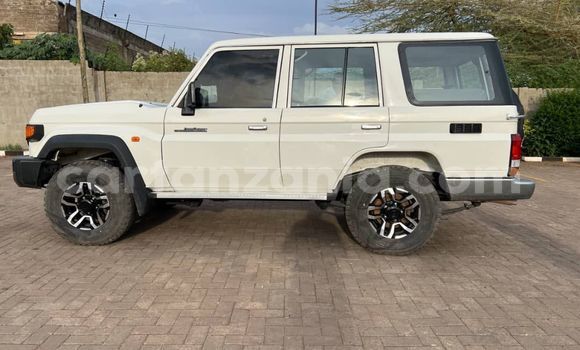 Buy Used Toyota Land Cruiser White Car in Dar es Salaam in Dar es Salaam Buy Used Toyota Land Cruiser White Car in Dar es Salaam in Dar es Salaam