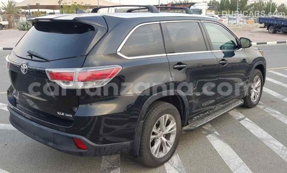 Nunua Imported Toyota Highlander Nyeusi Gari ndani ya Import - Dubai nchini Arusha Nunua Imported Toyota Highlander Nyeusi Gari ndani ya Import - Dubai nchini Arusha