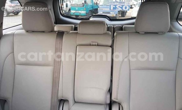 Nunua Imported Toyota Highlander Nyeusi Gari ndani ya Import - Dubai nchini Arusha Nunua Imported Toyota Highlander Nyeusi Gari ndani ya Import - Dubai nchini Arusha