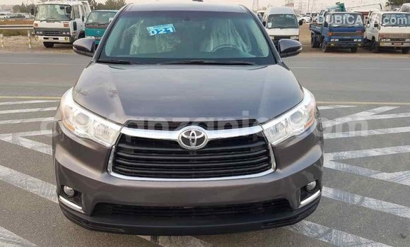Buy Import Toyota Highlander Other Car in Import - Dubai in Arusha Buy Import Toyota Highlander Other Car in Import - Dubai in Arusha