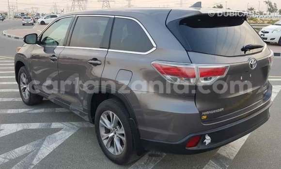 Buy Import Toyota Highlander Other Car in Import - Dubai in Arusha Buy Import Toyota Highlander Other Car in Import - Dubai in Arusha