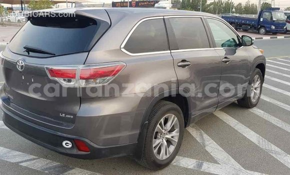 Buy Import Toyota Highlander Other Car in Import - Dubai in Arusha Buy Import Toyota Highlander Other Car in Import - Dubai in Arusha