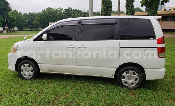 Buy Used Toyota Noah White Car in Dar es Salaam in Dar es Salaam Buy Used Toyota Noah White Car in Dar es Salaam in Dar es Salaam
