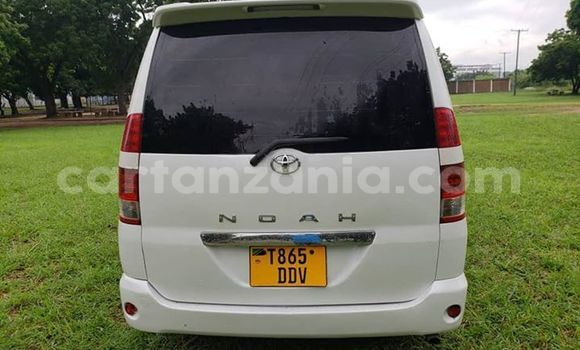Buy Used Toyota Noah White Car in Dar es Salaam in Dar es Salaam Buy Used Toyota Noah White Car in Dar es Salaam in Dar es Salaam
