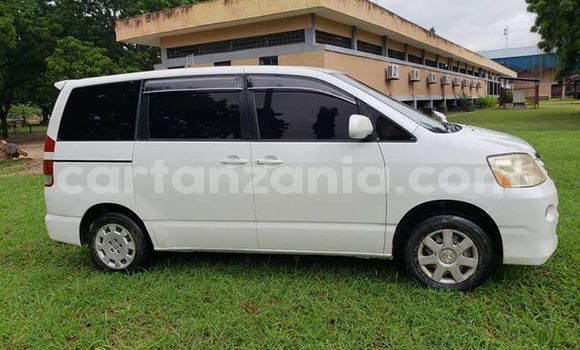 Buy Used Toyota Noah White Car in Dar es Salaam in Dar es Salaam Buy Used Toyota Noah White Car in Dar es Salaam in Dar es Salaam