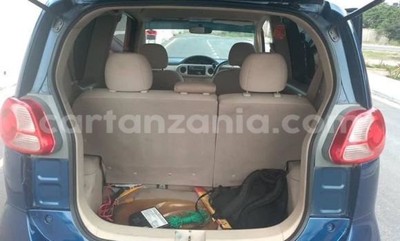 Buy Used Toyota Porte Blue Car in Dar es Salaam in Dar es Salaam Buy Used Toyota Porte Blue Car in Dar es Salaam in Dar es Salaam