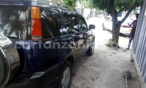 Buy Used Honda CR–V Blue Car in Dar es Salaam in Dar es Salaam Buy Used Honda CR–V Blue Car in Dar es Salaam in Dar es Salaam