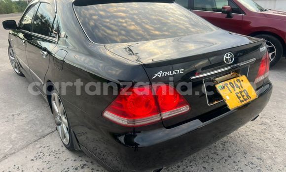 Buy Used Toyota Crown Black Car in Dar es Salaam in Dar es Salaam Buy Used Toyota Crown Black Car in Dar es Salaam in Dar es Salaam