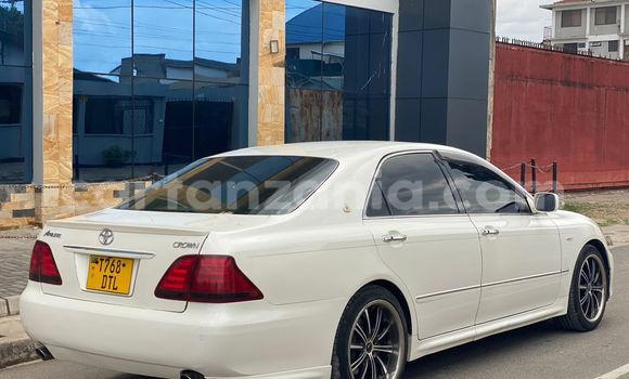 Nunua Ilio tumika Toyota Crown Nyeupe Gari ndani ya Dar es Salaam nchini Dar es Salaam Nunua Ilio tumika Toyota Crown Nyeupe Gari ndani ya Dar es Salaam nchini Dar es Salaam