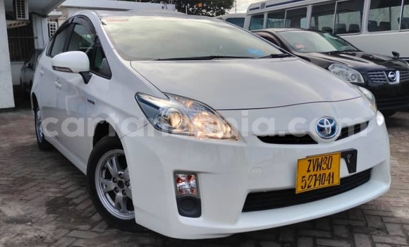 Buy Used Toyota Prius White Car in Dar es Salaam in Dar es Salaam Buy Used Toyota Prius White Car in Dar es Salaam in Dar es Salaam