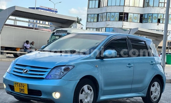 Buy Used Toyota IST Blue Car in Dar es Salaam in Dar es Salaam Buy Used Toyota IST Blue Car in Dar es Salaam in Dar es Salaam