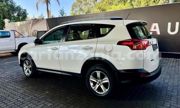 Buy Used Toyota RAV4 White Car in Dodoma in Dodoma Buy Used Toyota RAV4 White Car in Dodoma in Dodoma