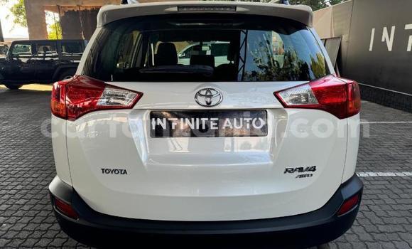 Buy Used Toyota RAV4 White Car in Dodoma in Dodoma Buy Used Toyota RAV4 White Car in Dodoma in Dodoma