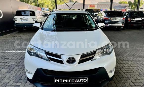 Buy Used Toyota RAV4 White Car in Dodoma in Dodoma Buy Used Toyota RAV4 White Car in Dodoma in Dodoma