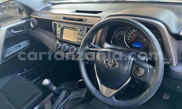 Buy Used Toyota RAV4 White Car in Dodoma in Dodoma Buy Used Toyota RAV4 White Car in Dodoma in Dodoma