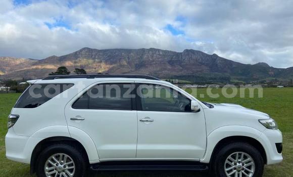 Buy Used Toyota Fortuner White Car in Dodoma in Dodoma Buy Used Toyota Fortuner White Car in Dodoma in Dodoma