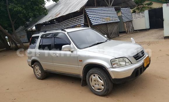 Buy Used Honda CR–V Silver Car in Dar es Salaam in Dar es Salaam Buy Used Honda CR–V Silver Car in Dar es Salaam in Dar es Salaam