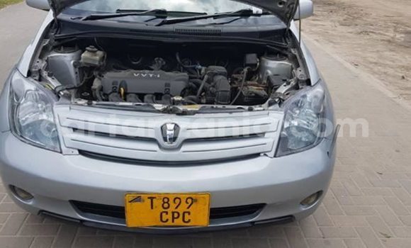 Buy Used Toyota IST Silver Car in Dar es Salaam in Dar es Salaam Buy Used Toyota IST Silver Car in Dar es Salaam in Dar es Salaam