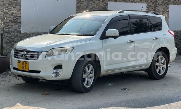 Buy Used Toyota Vanguard White Car in Dar es Salaam in Dar es Salaam Buy Used Toyota Vanguard White Car in Dar es Salaam in Dar es Salaam