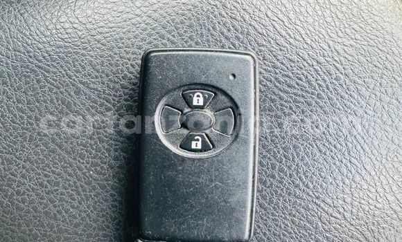 Buy Used Toyota Vanguard White Car in Dar es Salaam in Dar es Salaam Buy Used Toyota Vanguard White Car in Dar es Salaam in Dar es Salaam