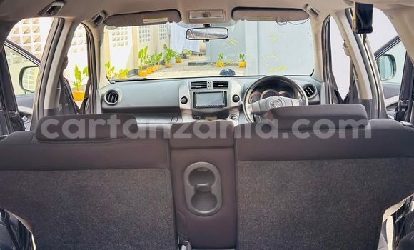 Buy Used Toyota Vanguard White Car in Dar es Salaam in Dar es Salaam Buy Used Toyota Vanguard White Car in Dar es Salaam in Dar es Salaam